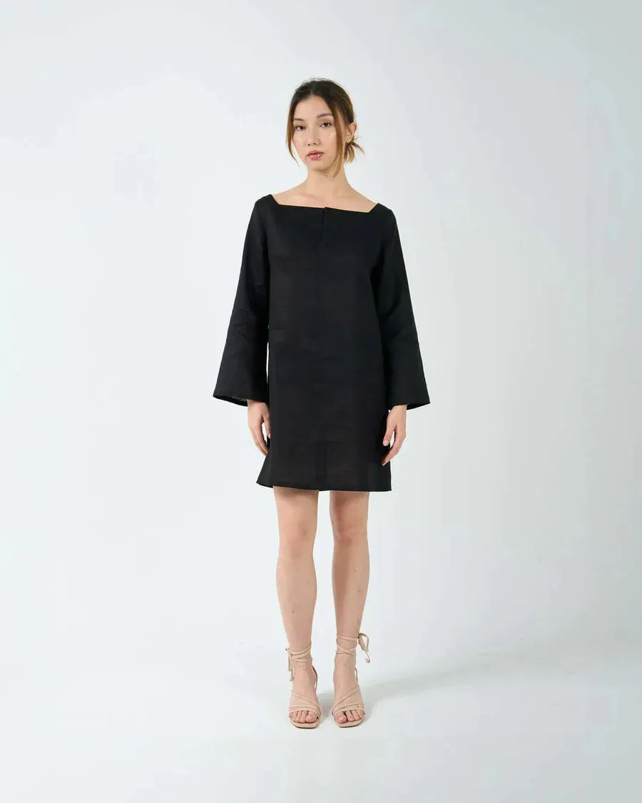 BELL SLEEVE SHIFT DRESS