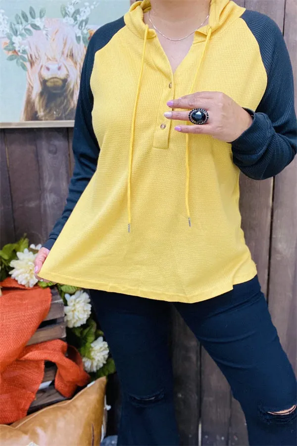 BQ15467 Block yellow&black color knitted fabric hoodie w/string long sleeve women tops