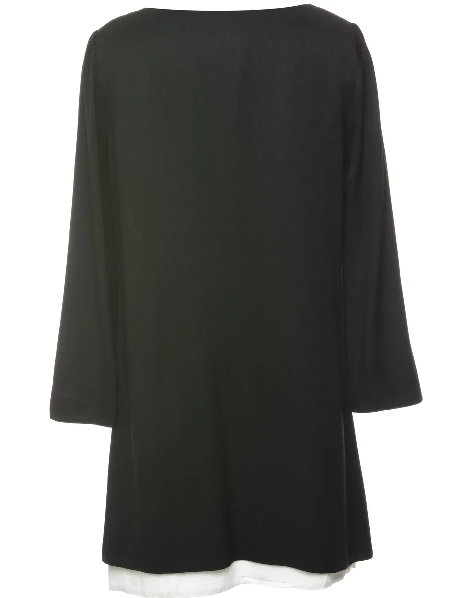 Long Sleeved Shift Dress - M