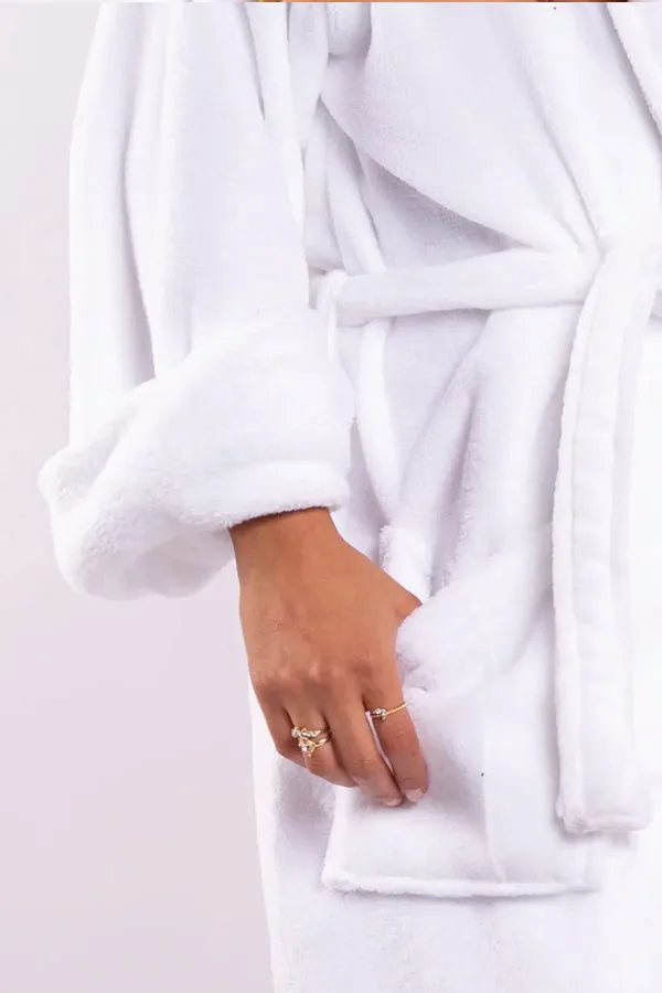 Luxe Plush Robe - Favorite Aunt - White