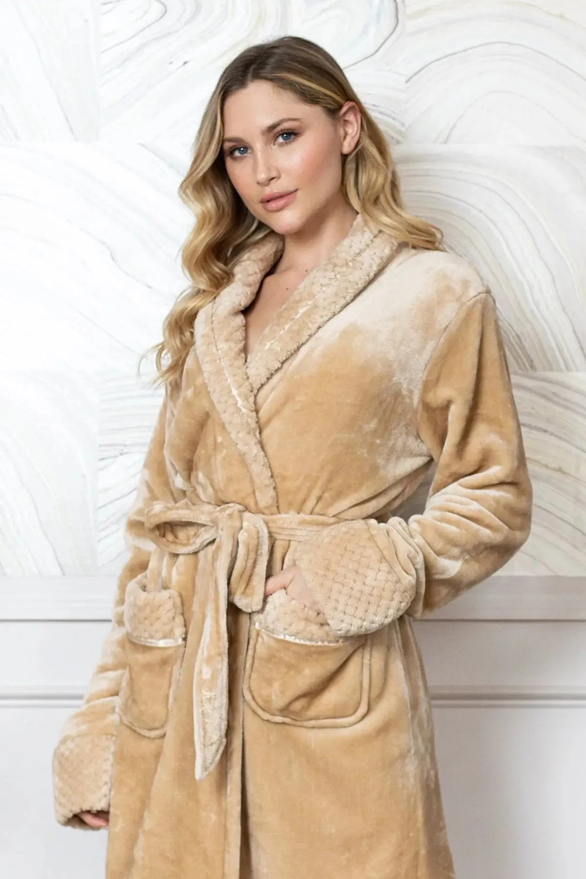 Women's Ultra Soft Fleece Bathrobe